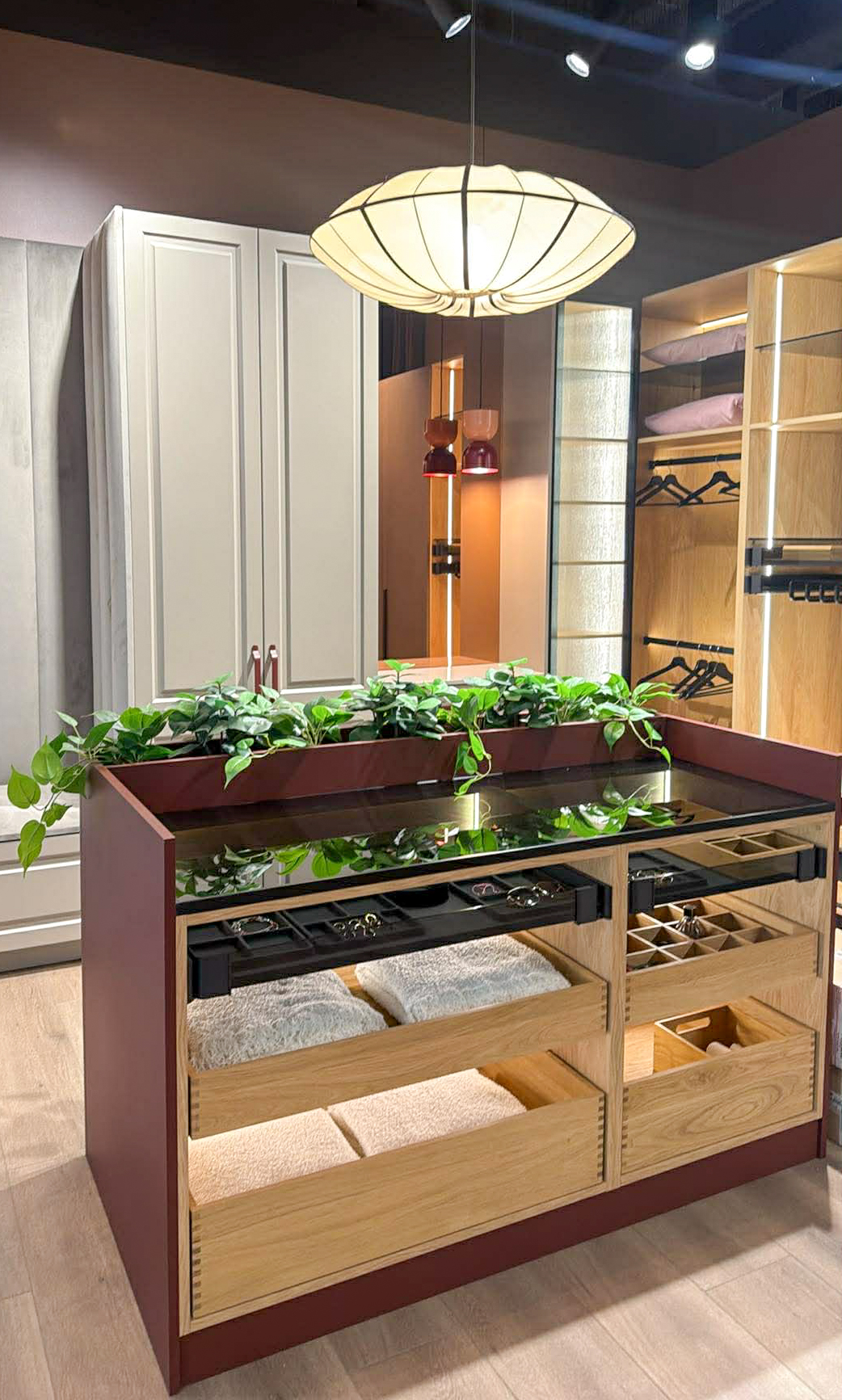 Detale wykończenia mebli